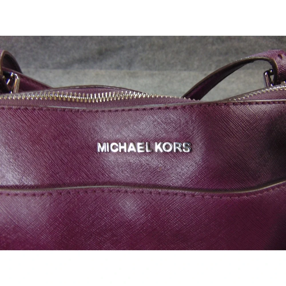 Michael‎ Kors Jet Set Tote Bag Saffiano Leather Plum Purple Zipper Closure MK